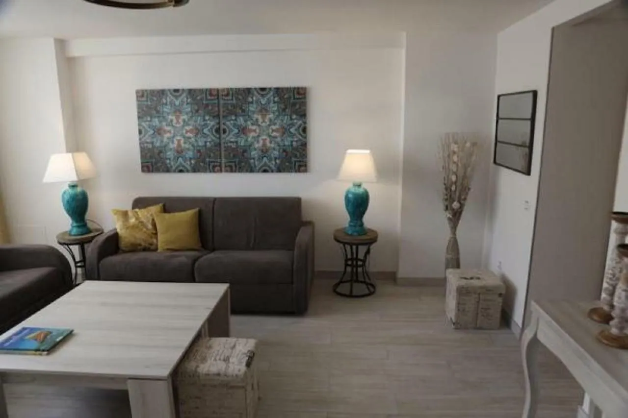 Apartamento Montes De Oca Malaga